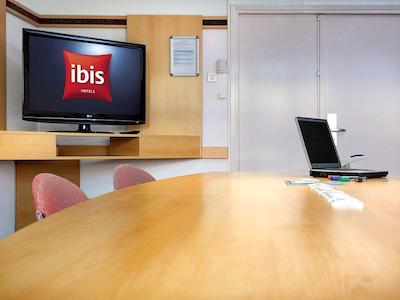 هتل ایبیز اوری