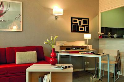 اداجیو پاریس منتروژ