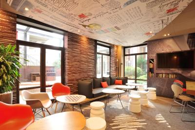 ایبیز لیل سنتر گارز