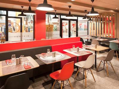 هتل ایبیز لرینت سنتر گار