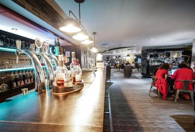 هتل پولمان بردیوکس لاک