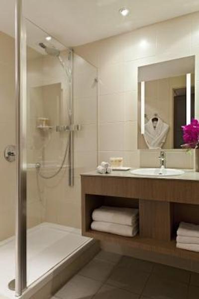 هتل پولمان بردیوکس لاک