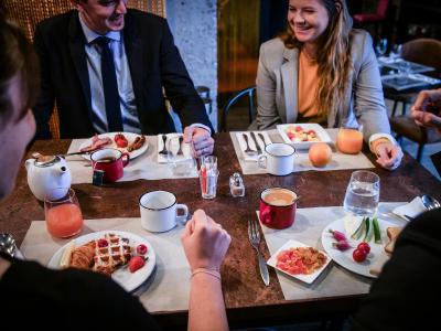 هتل پولمان بردیوکس لاک