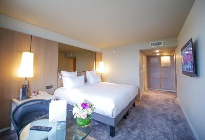 هتل پولمان بردیوکس لاک