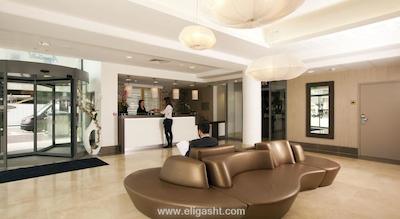 رسیدهم پاریس ایسی-لس-مولیناکس