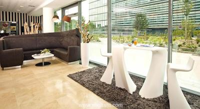 رسیدهم پاریس ایسی-لس-مولیناکس