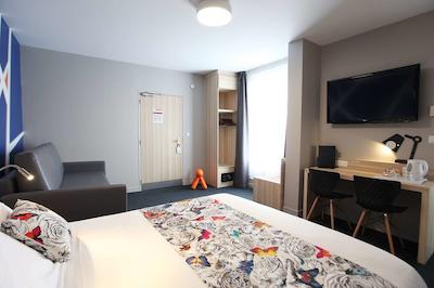 بست وسترن هتل د پاریز