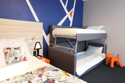 بست وسترن هتل د پاریز