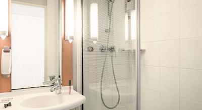 آیبیس پاریس تولبیاک هتل