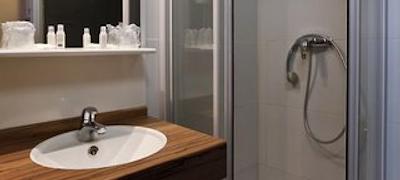 هتل لین کرویکس-روس هنن