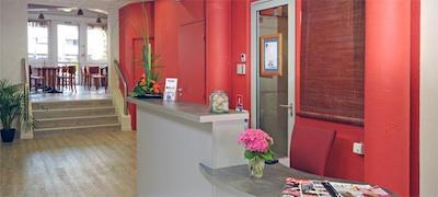 هتل لین کرویکس-روس هنن