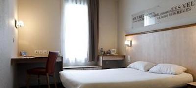 هتل لین کرویکس-روس هنن