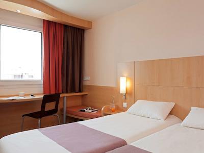 هتل ایبیز مارسیل بنوین کالانکز پلاجز