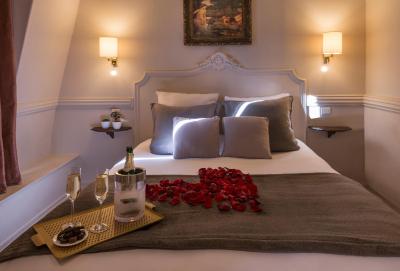 د لا پرت دری