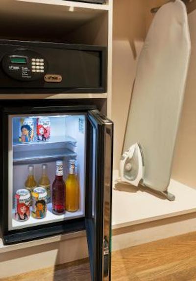 د لا پرت دری