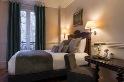 د لا پرت دری