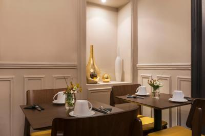 د لا پرت دری