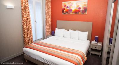 29 لپیک مونمارتر