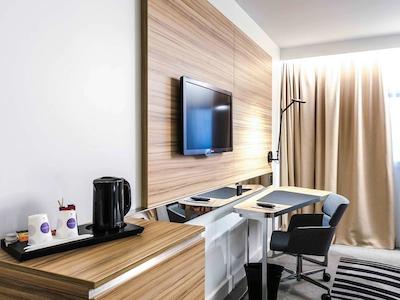 نووتل پاریس پورت دورلینز