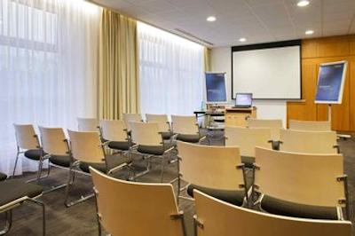 نووتل پاریس پورت دورلینز