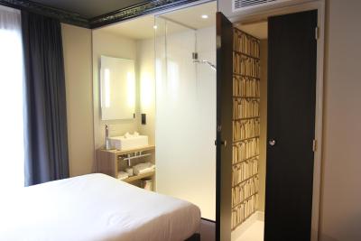 بست وسترن آلیزه مونمارتر