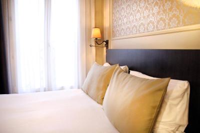 بست وسترن آلیزه مونمارتر