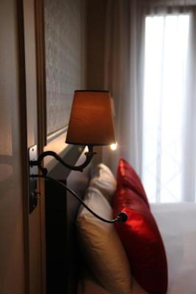 بست وسترن آلیزه مونمارتر