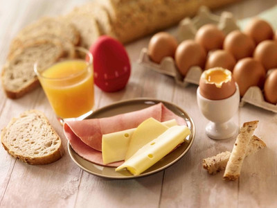 هتل ایبیز نیس ارپرت پرمناد