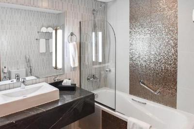 ویژن امپریال هتل