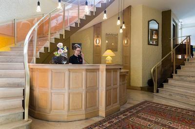 هتل د اُریجینالز د لا تور ماج ردز