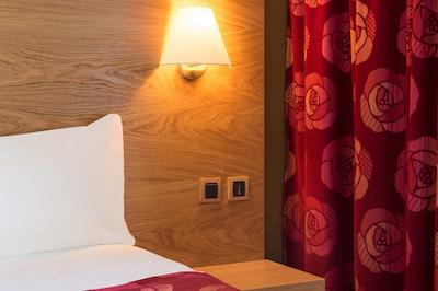 هتل د اُریجینالز د لا تور ماج ردز