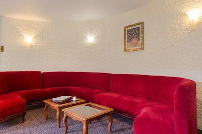 هتل د اُریجینالز د لا تور ماج ردز