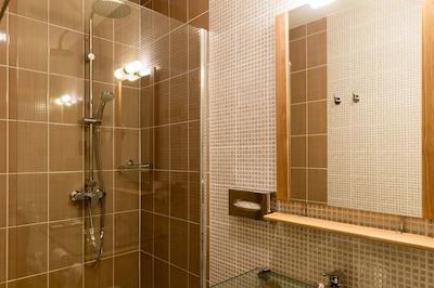 هتل د اُریجینالز د لا تور ماج ردز