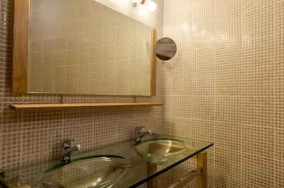 هتل د اُریجینالز د لا تور ماج ردز