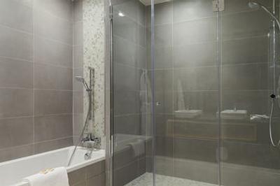 تیم هتل اپرا بلانچ فونتین