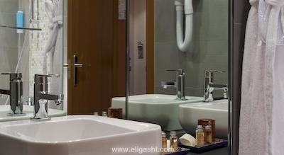 تیم هتل اپرا بلانچ فونتین