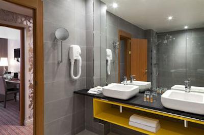 تیم هتل اپرا بلانچ فونتین