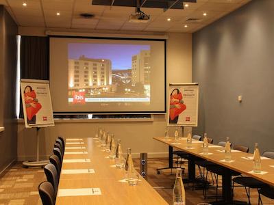 هتل ایبیز لین جرلاند موسی دز کنفلونسز