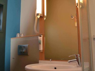 هتل ایبیز ریمز سنتر