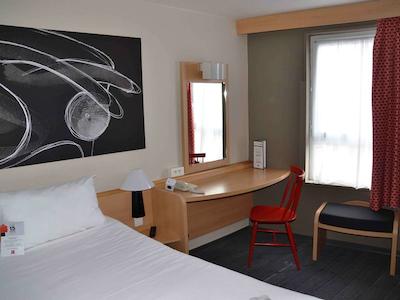 هتل ایبیز ریمز سنتر