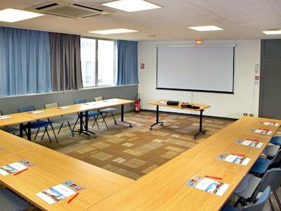 هتل ایبیز پویتیرز سود