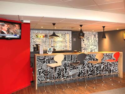 هتل ایبیز پویتیرز سود