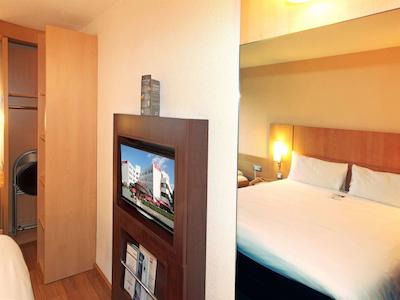 هتل ایبیز پویتیرز سود