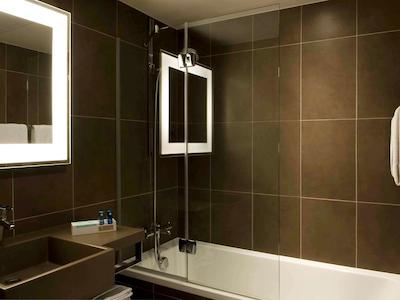 نووتل پاریس 17ام