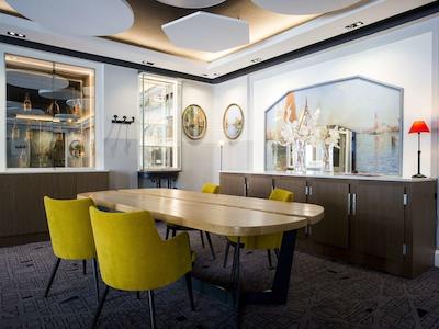 مرکور ردز کاددرال