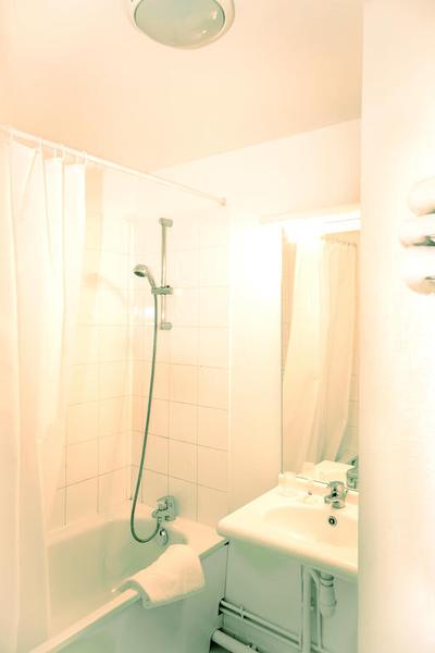 اداجیو اکسس پاریس سنت-دنیس پلیل