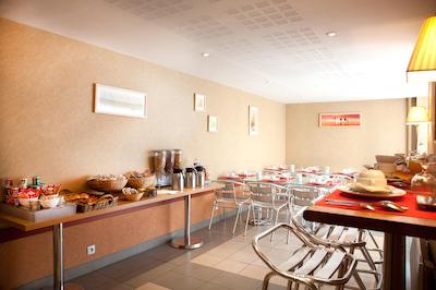 اداجیو اکسس پاریس سنت-دنیس پلیل