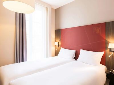 ایبیز استیلز نانتز سنتر پلاس گراسلین