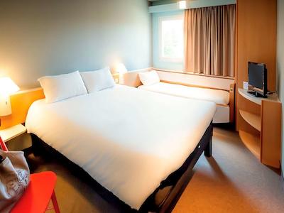 هتل ایبیز نانتز لا بیوجویر پارک اکسپو