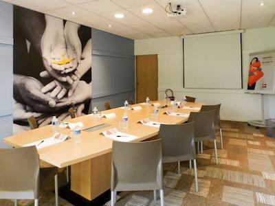 هتل ایبیز نانتز لا بیوجویر پارک اکسپو